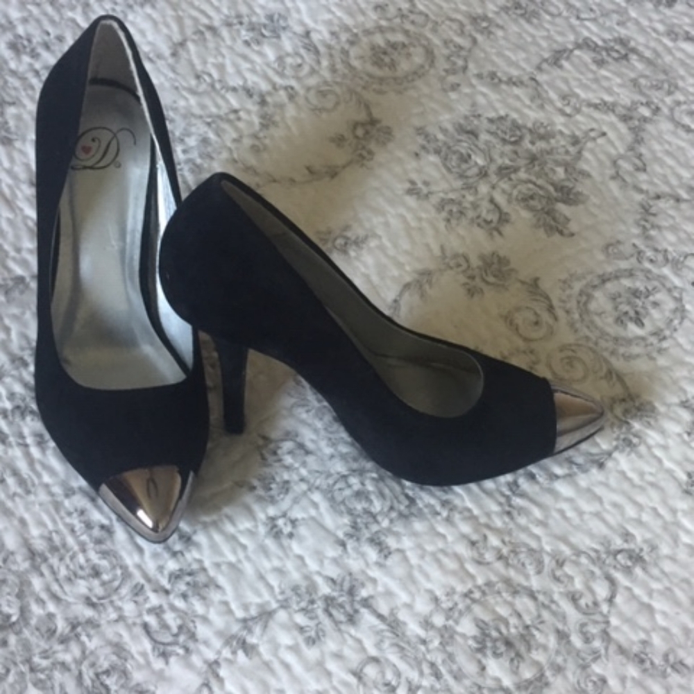 Heart in D Dress Shoes